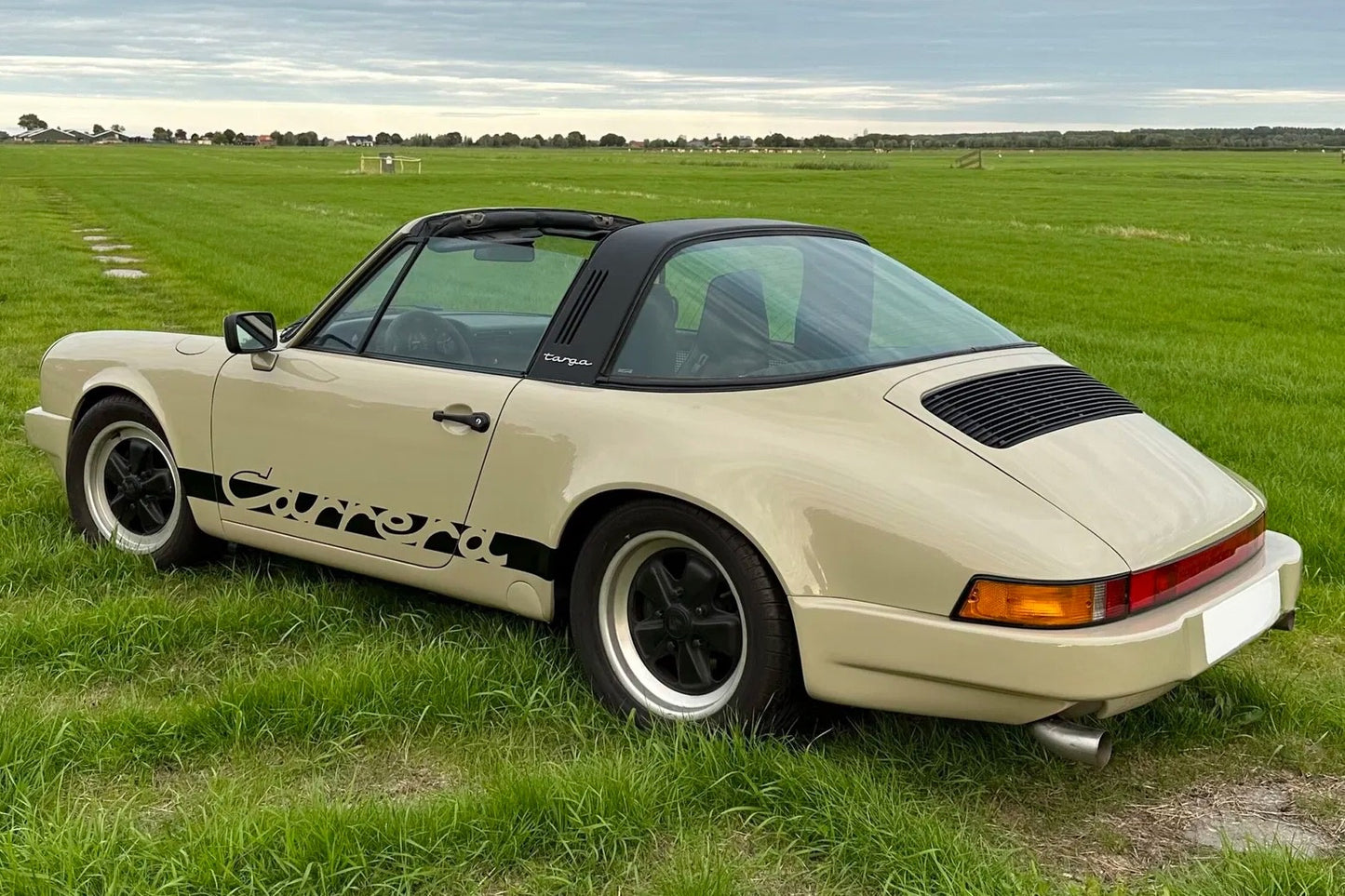 Porsche 911 3.2 Carrera Targa